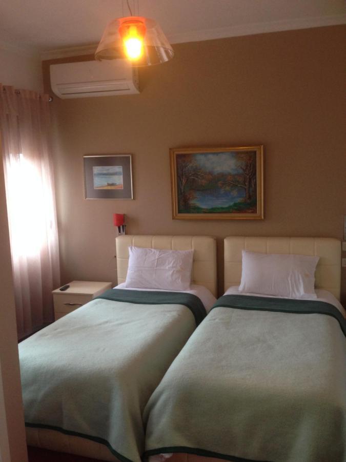 Hotel Bujtina Bicolli Korce Eksteriør billede