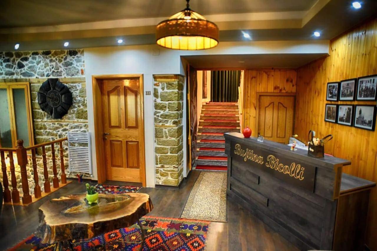 Hotel Bujtina Bicolli Korce Eksteriør billede